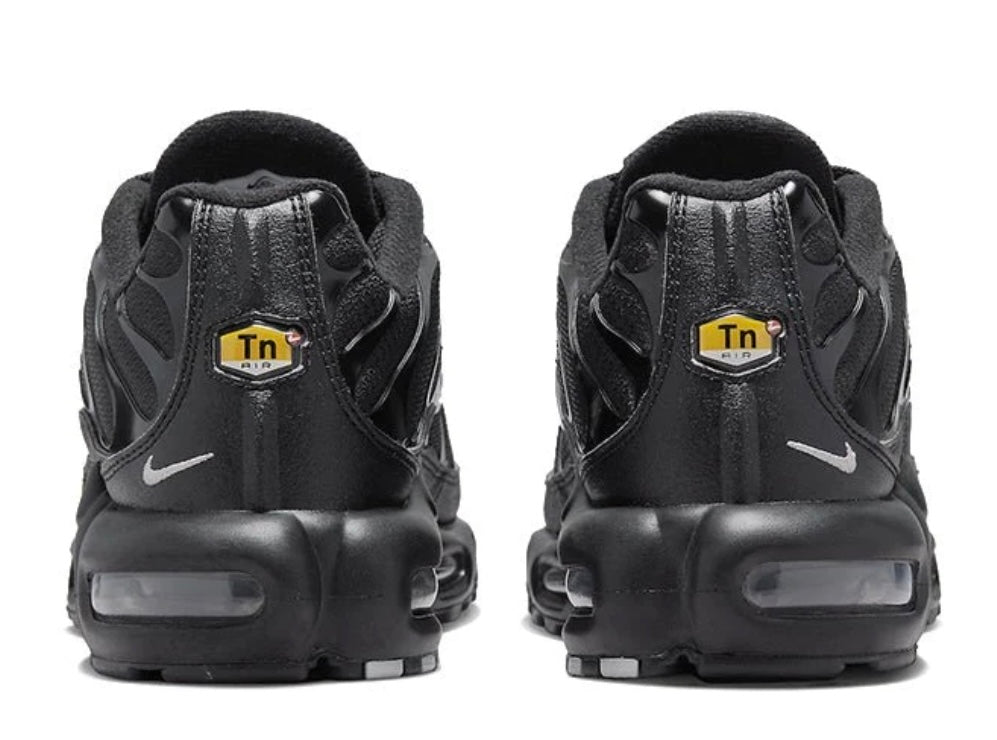 NIKE AIR MAX PLUS TN BLACK MINI SWOOSH