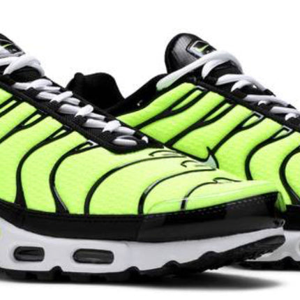 NIKE AIR MAX PLUS TN ‘LIMES’ (Men’s)-Sneakerstaxx