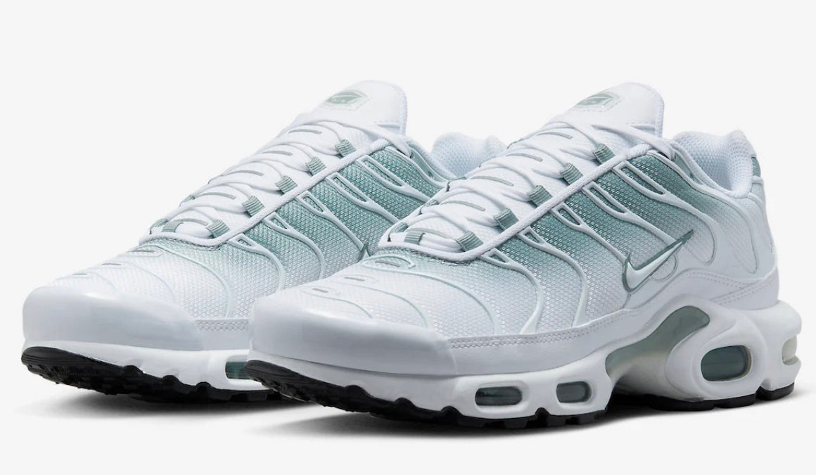 Nike tn sale green white